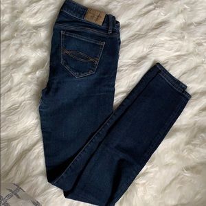 Dark wash skinny jeans